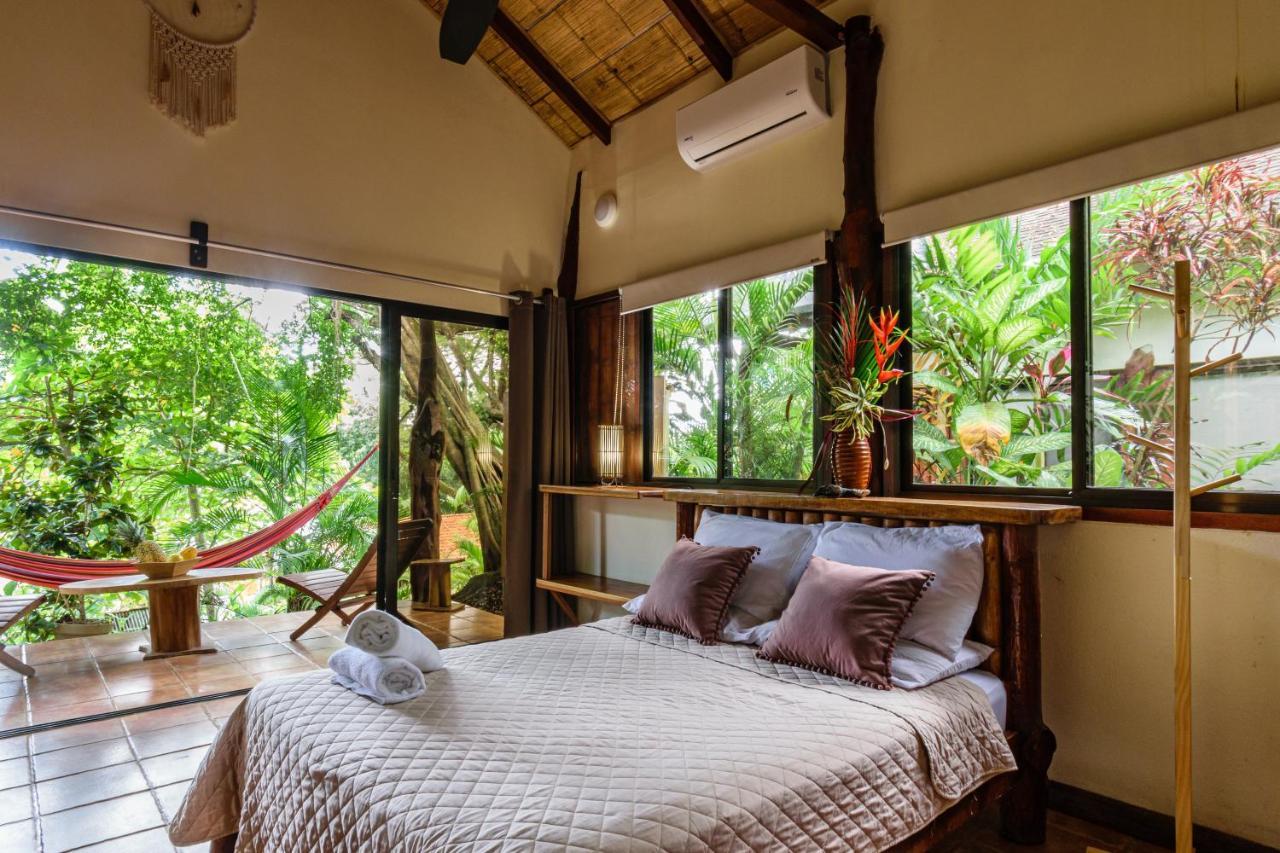 Funky Monkey Lodge Playa Santa Teresa  Esterno foto
