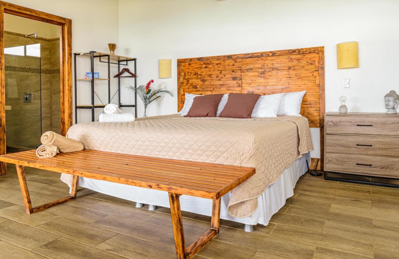 Funky Monkey Lodge Playa Santa Teresa  Esterno foto