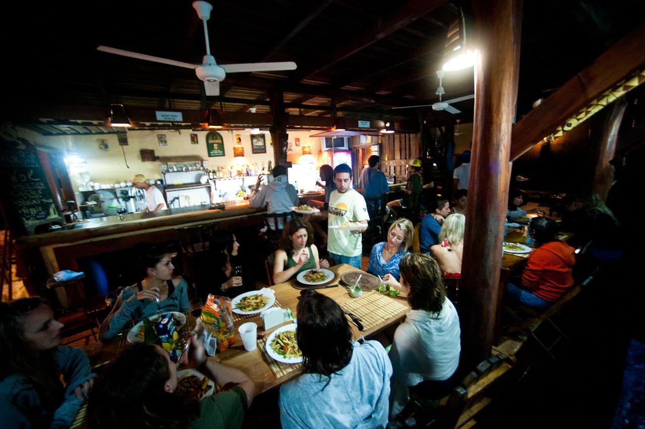 Funky Monkey Lodge Playa Santa Teresa  Esterno foto