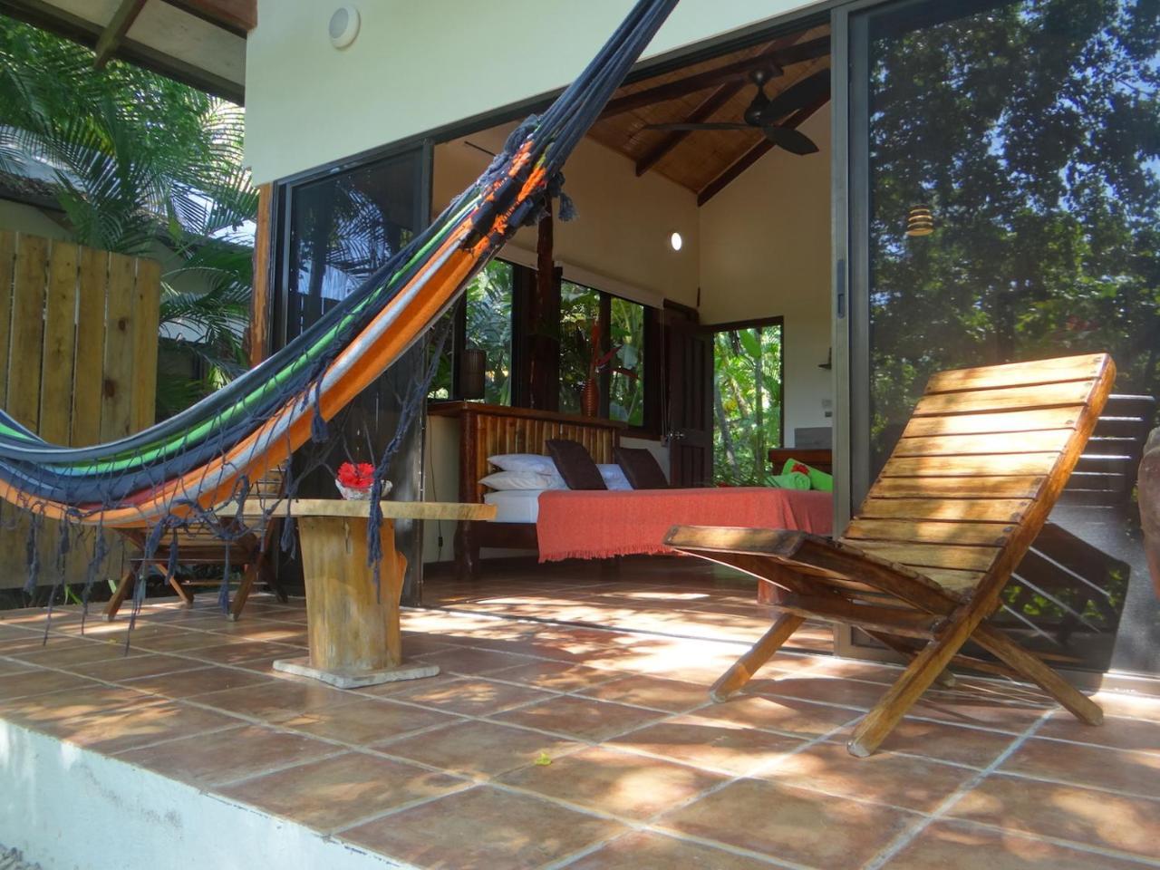 Funky Monkey Lodge Playa Santa Teresa  Esterno foto