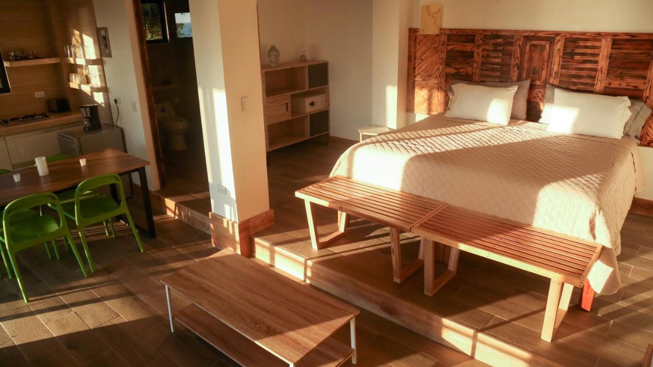 Funky Monkey Lodge Playa Santa Teresa  Esterno foto